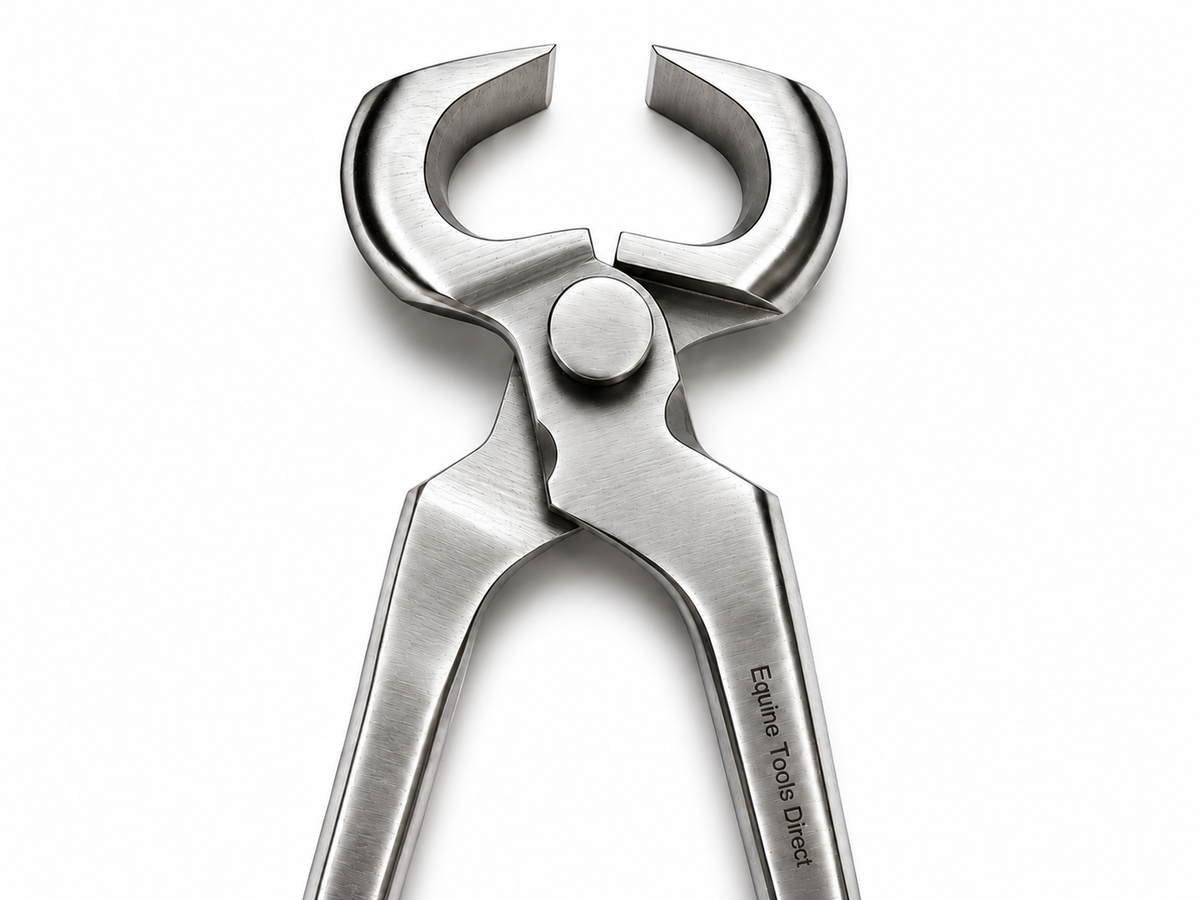 Open jaw angle view of 14 inch farrier hoof nippers
